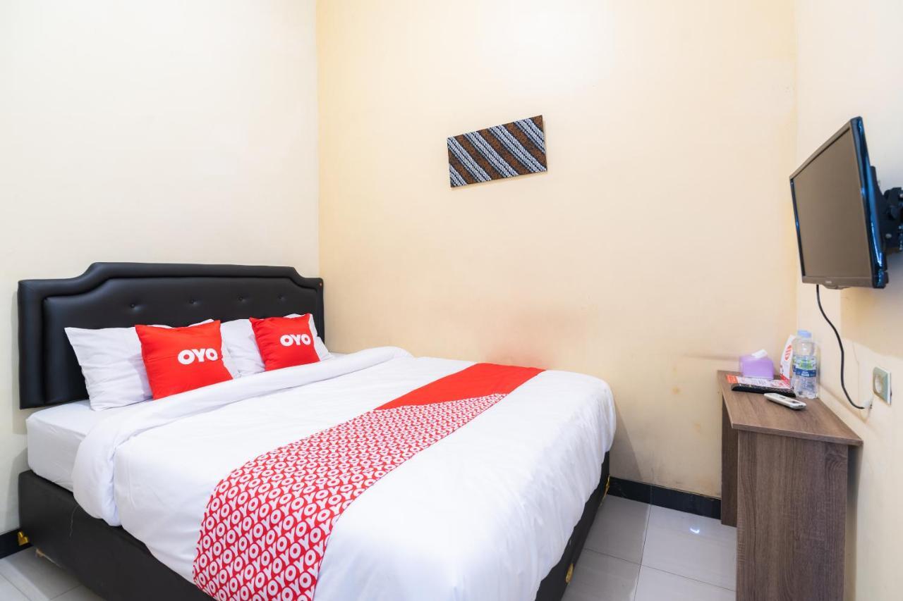 Oyo 2005 Griya Nala Hotel 2*